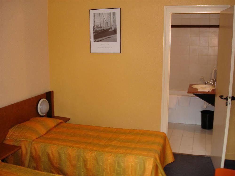 Ibis Styles Chambery Centre Gare Hotel Exterior photo